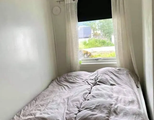 Cozy, With View In Appartamento Tromsø
